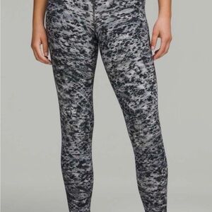 Lululemon Base Pace High-Rise 25” Leggings size 2 Estuary Grey